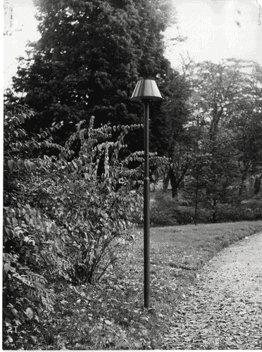 Image for X Triennale - Parco Sempione - Mostra del fiore e del giardino - Lampioncino - Achille e Piergiacomo Castiglioni