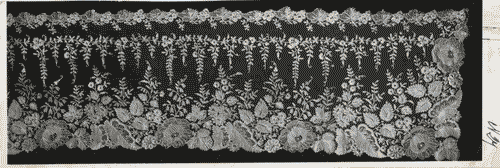 Image for VII Triennale - Mostra del pizzo antico - Fascia ricamata