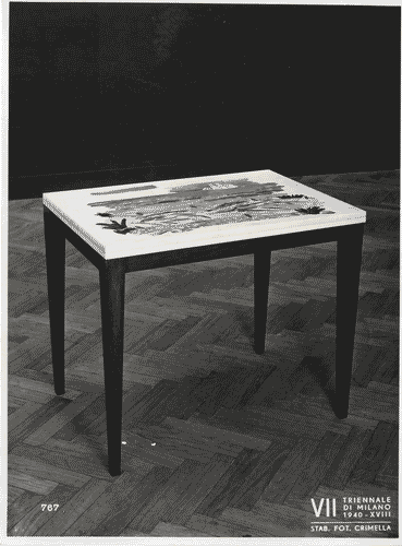 Image for VII Triennale - Mostra dell'E.N.A.P.I. - Alabastro, marmo, pietra - Tavolino con piano a intarsio di marmi di Alberto Salietti