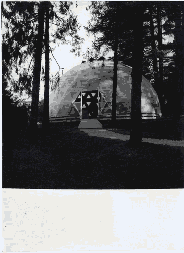Image for X Triennale - Parco Sempione - Partecipazione statunitense. Abitazione a cupola geodetica Füller - Roberto Mango