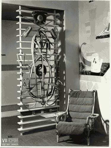 Image for VII Triennale - Mostra dell'attrezzatura coloniale - Finimenti in cuoio e poltrona