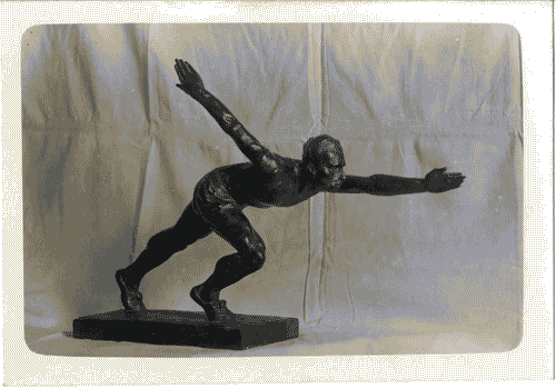 Image for III Biennale - Sezione ligure - Sala di consiglio di una società sportiva di Mario Labò - Statuetta in bronzo "Podista" di Armando Barabini