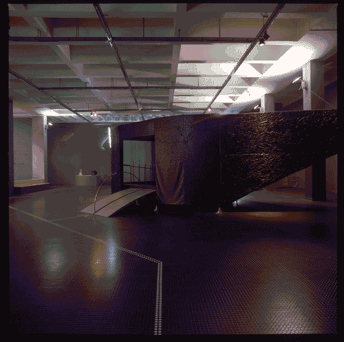 Image for XVII Triennale - Le città del mondo e il futuro delle metropoli - Oltre la città la metropoli - Simulatore metropolitano, nell'allestimento della sezione Design (i comportamenti negli spazi pubblici, semipubblici e privati)