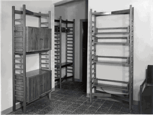 Image for IX Triennale - Quartiere sperimentale della Triennale di Milano (QT8) - Mostre speciali al QT8 in occasione della Nona Triennale - Casa INA-Casa a 11 piani - Alloggio n. 17 - Elementi componibili per libreria e armadi