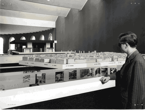 Image for XII Triennale - La casa e la scuola - Centro urbano - Modello in scala del centro storico di Milano