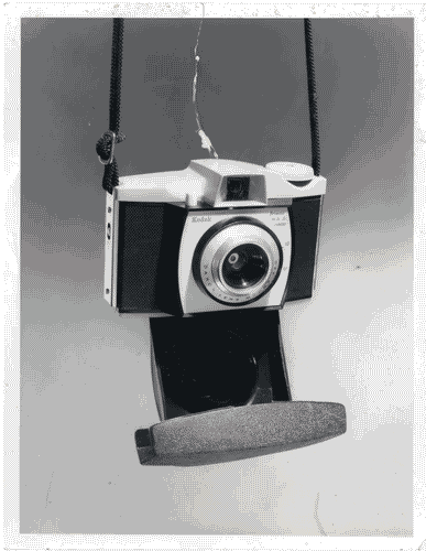 Image for XIII Triennale - Sezione della Gran Bretagna - Macchina fotografica "Brownie 44a" - Kenneth Grange