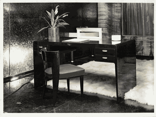 Image for V Triennale - Arti decorative e industriali - La Strada-Mostra d'ambienti moderni - Scrittoio e sedia di palma del Congo di Guglielmo Ulrich