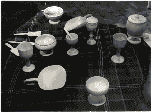 Image for X Triennale - Mostra merceologica - Sezione A - Tavolo con oggetti in legno