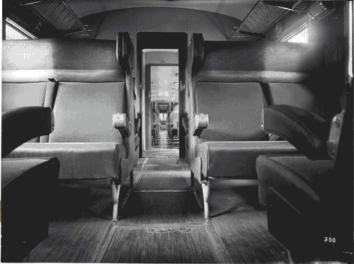 Image for IX Triennale - Mostra internazionale dell'architettura in movimento - Mezzi di trasporto terrestri su rotaia. Parco ferroviario - Interno di una carrozza ferroviaria