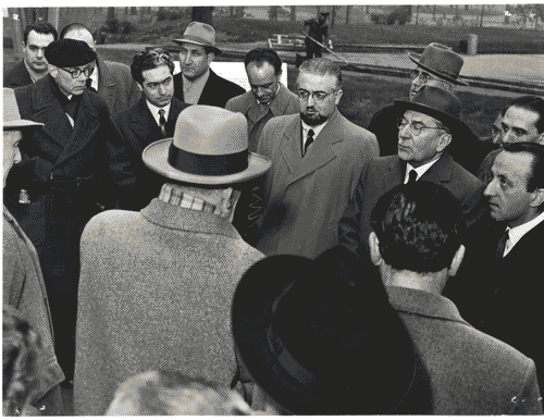 Image for X Triennale - Consegna del padiglione di soggiorno al comune di Milano - Virgilio Ferrari