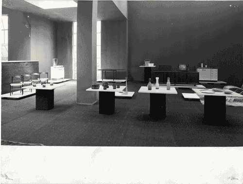 Image for XII Triennale - La casa e la scuola - Allestimento e "isole di produzioni"