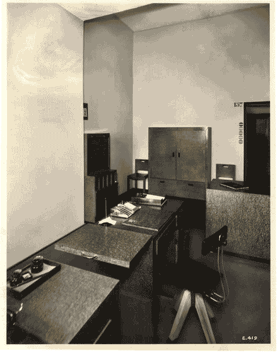 Image for IV Triennale - II Galleria dell'arredamento - Piccolo ufficio di segreteria e corrispondenza di Giuseppe Pagano e Gino Levi Montalcini