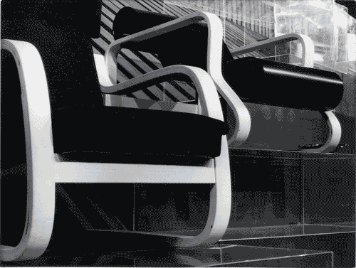 Image for XV Triennale - I cinquant'anni della Triennale - Sedie in betulla di Alvar Aalto