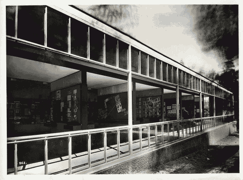 Image for V Triennale - Mostre nel parco - Padiglione della stampa di Luciano Baldessari