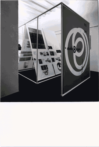 Image for XVI Triennale - Secondo ciclo - La sistemazione del design - Lo studio Boggeri - Manifesto all'ingresso della mostra