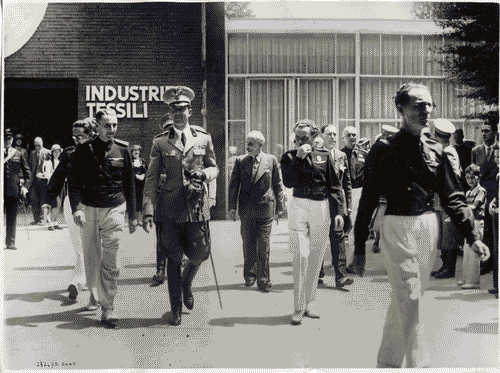 Image for VI Triennale - Visita del principe di Piemonte, Umberto di Savoia - Giulio Barella - Carlo Alberto Felice - Giuseppe Pagano Pogatsching - Marcello Torsiello