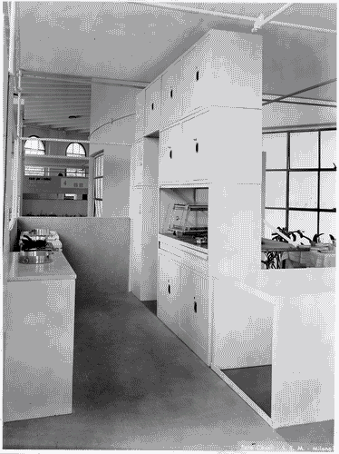 Image for VIII Triennale - Arredamento - Seconda parte. Mobili singoli composti in alloggi - Alloggio 2 - Armadio per cucina e soggiorno - Marco Zanuso