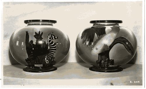 Image for IV Triennale - Galleria dei vetri - Vetri Venini e C. - Vasi con sculture in vetro di Napoleone Martinuzzi