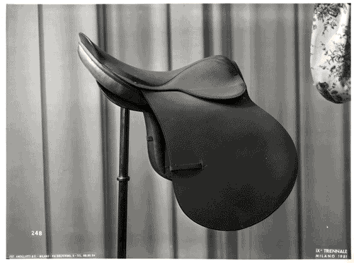 Image for IX Triennale - Forma e colore nello sport - Sella in cuoio per concorso ippico
