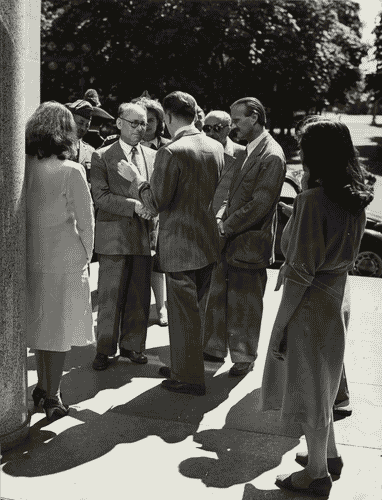 Image for VIII Triennale - Visita di Umberto Terracini - Piero Bottoni