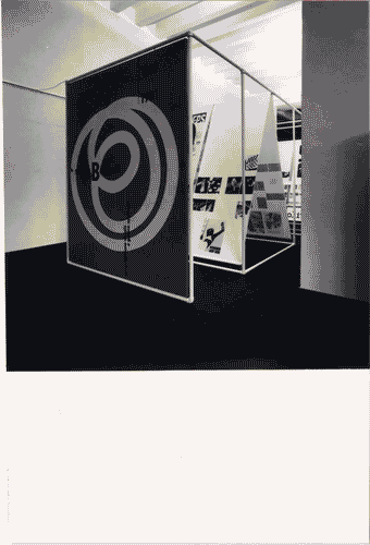 Image for XVI Triennale - Secondo ciclo - La sistemazione del design - Lo studio Boggeri - Manifesto all'ingresso della mostra