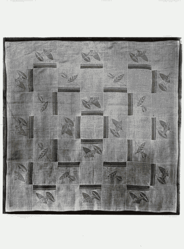 Image for V Triennale - Arti decorative e industriali - Sala dell'E.N.A.P.I. - Ricami e merletti - Tovaglietta da tè in bisso ricamato