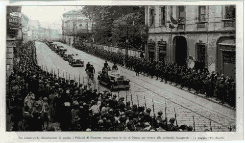 Image for I Biennale - Cerimoniale - Sfilata per le vie di Monza del Principe di Piemonte