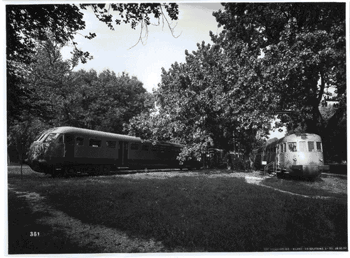Image for IX Triennale - Mostra internazionale dell'architettura in movimento - Mezzi di trasporto terrestri su rotaia. Parco ferroviario - Carrozze ferroviarie delle Ferrovie dello Stato italiane