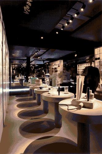 Image for XVIII Triennale - Mostre tematiche - Il giardino delle cose - Le qualità dell'esperienza - L'indipendenza - New tools di Marco Susani e Mario Trimarchi