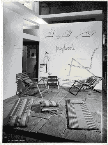 Image for IX Triennale - Abitazione - Alloggio n. 7: elementi di appartamento - Marco Zanuso - Sedia pieghevole in legno - Materassini