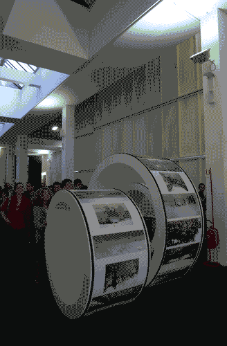 Image for XX Triennale - La memoria e il futuro - Effetti collaterali - Racconti fotografici di Armin Linke