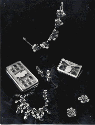 Image for IX Triennale - Oreficeria, argenteria, bigiotteria - Gioielli e monili con pietre preziose.