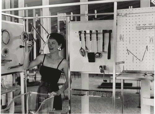 Image for IX Triennale - Sezioni estere - Padiglione USA nel parco Sempione - Gruppo B.B.P.R. - Prima mostra temporanea: Mostra di oggetti per la casa (o Mostra Oggetti d'uso)